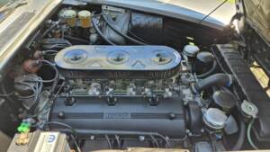 Imagen 56/66 de Ferrari 330 GT 2+2 (1964)