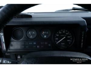 Image 14/27 of Land Rover Defender 90 (1996)