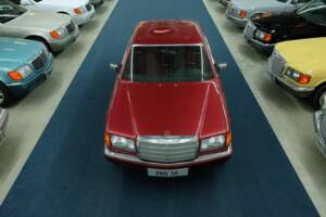 Bild 2/50 von Mercedes-Benz 260 SE (1990)