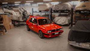 Imagen 2/85 de Lancia Delta HF Integrale 16V (1990)