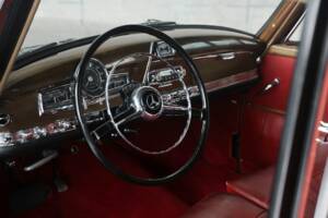 Image 19/50 de Mercedes-Benz 300 c (1956)