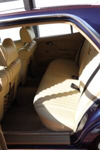 Image 27/57 de Mercedes-Benz 450 SEL 6,9 (1977)