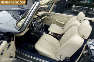 Image 8/11 of Mercedes-Benz 280 SL (1971)