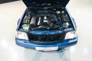 Image 34/35 of Mercedes-Benz SL 320 (1998)