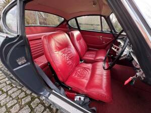 Image 27/28 of Volvo 1800 S (1965)