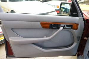 Immagine 33/42 di Mercedes-Benz 500 SEL (1982)