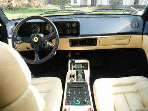 Afbeelding 2/8 van Ferrari Mondial Quattrovalvole (1984)