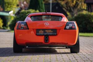 Bild 24/44 von Opel Speedster 2.2 (2002)
