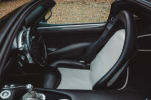 Image 21/39 of TVR Tuscan S (2003)