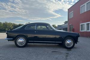 Image 4/21 of Alfa Romeo Giulietta Sprint (1957)