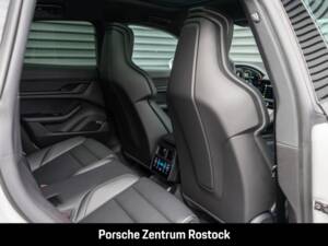 Bild 30/37 von Porsche Taycan 4S Sport Turismo (1900)
