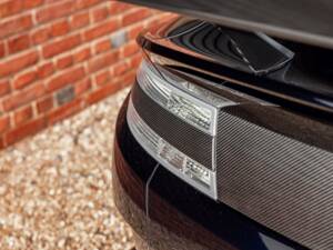 Image 40/65 of Aston Martin Vantage GT8 (2017)