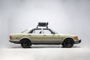 Immagine 6/25 di Mercedes-Benz 280 SE (1985)