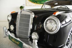 Bild 18/38 von Mercedes-Benz 220 SE (1960)