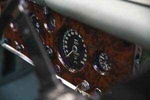 Image 38/50 of Jaguar XK 150 DHC (1954)