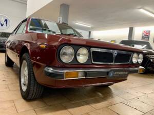 Image 2/17 of Lancia Beta Coupe 1600 (1978)