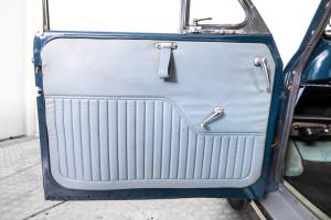 Image 17/50 of Morris Minor 1000 Traveller (1968)