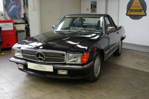 Image 5/38 de Mercedes-Benz 560 SL (1987)
