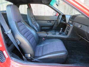 Immagine 7/18 di Porsche 924 S (1986)