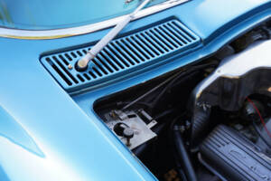 Bild 13/50 von Chevrolet Corvette Sting Ray (1966)
