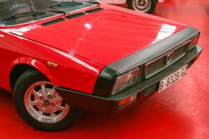 Image 4/39 of Lancia Beta Coupe 2000 i.e. (1982)