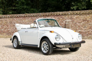 Immagine 47/50 di Volkswagen Kever 1303 &quot;Triple White&quot; (1977)