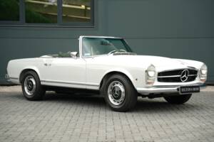 Bild 1/50 von Mercedes-Benz 280 SL (1968)