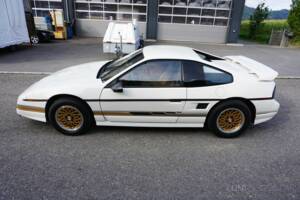 Afbeelding 3/70 van Pontiac Fiero GT (1988)