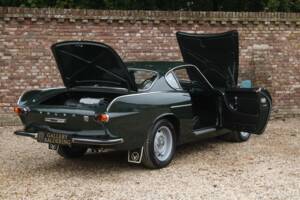 Image 11/50 of Volvo 1800 S (1968)