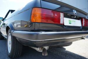 Imagen 15/19 de BMW 320i (1989)
