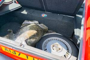 Image 23/25 of Alfa Romeo GTV 6 2.5 (1984)