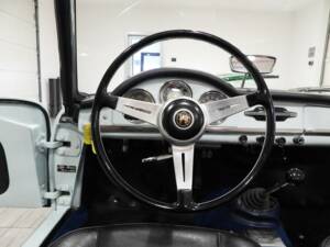 Image 6/15 of Alfa Romeo Giulia 1600 Spider (1963)
