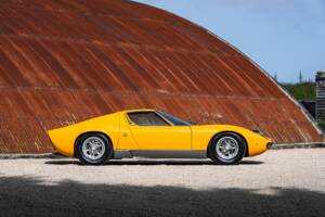 Afbeelding 5/56 van Lamborghini Miura P 400 S (1969)
