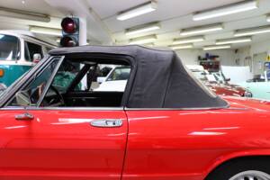 Afbeelding 25/37 van Alfa Romeo 2000 Spider Veloce (1979)