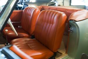 Image 17/28 of Mercedes-Benz 190 SL (1960)