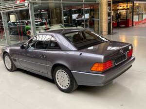 Image 38/49 de Mercedes-Benz SL 280 (1995)