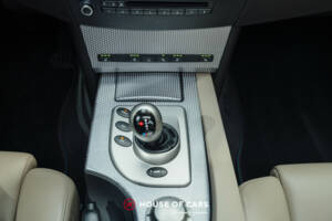 Image 23/25 of BMW M5 (2005)
