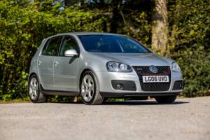 Bild 8/50 von Volkswagen Golf V GTI (2006)