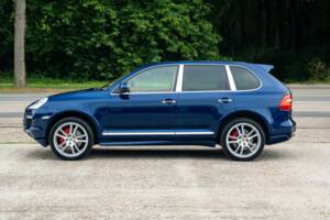 Image 10/25 of Porsche Cayenne Turbo (2008)