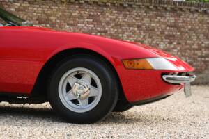 Afbeelding 20/50 van Ferrari 365 GTB/4 Daytona (1973)