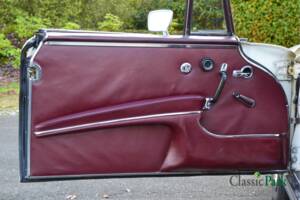 Image 9/50 of Mercedes-Benz 250 SE (1966)