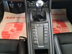 Imagen 11/21 de Porsche 911 GT3 Touring (2018)