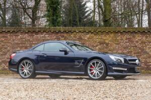 Immagine 44/50 di Mercedes-Benz SL 63 AMG (2012)