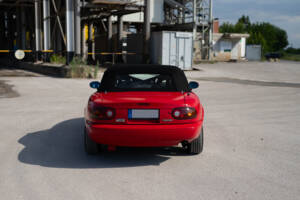 Immagine 12/24 di Mazda MX-5 1.6 (1992)