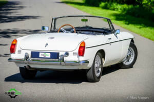 Bild 40/47 von MG MGB (1970)