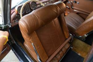 Imagen 49/50 de Mercedes-Benz 220 SE b (1964)