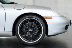 Afbeelding 31/50 van Porsche 911 Carrera (2000)