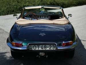 Image 8/8 of Jaguar E-Type "Lightweight" (1963)
