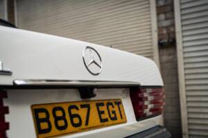 Image 37/50 of Mercedes-Benz 500 SEL (1984)