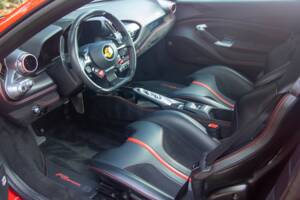 Bild 27/43 von Ferrari F8 Spider (2020)